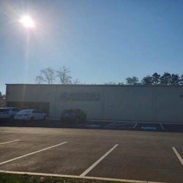 Located in East Tennessee, this area offers convenient access to both downtown Knoxville and the scenic Great Smoky Mountains. It is known for its vibrant community, diverse dining, and outdoor recreational opportunities.